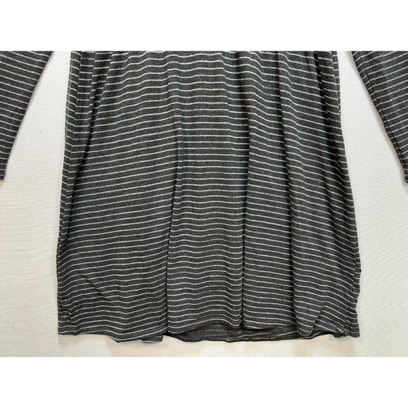 Torrid Womens Metallic Surplice Midi Dress Long Sleeve Size 2 Gray Silver Stripe - Picture 12 of 12